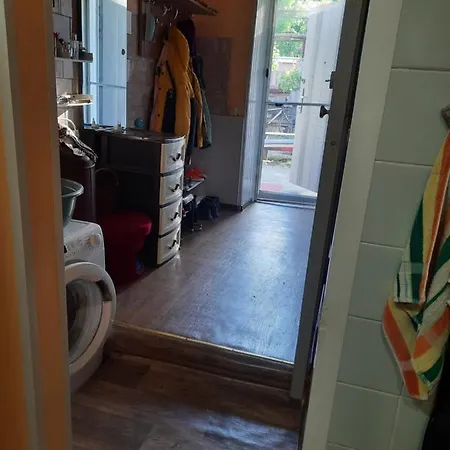 לינה וארוחת בוקר куяльник אודסה
